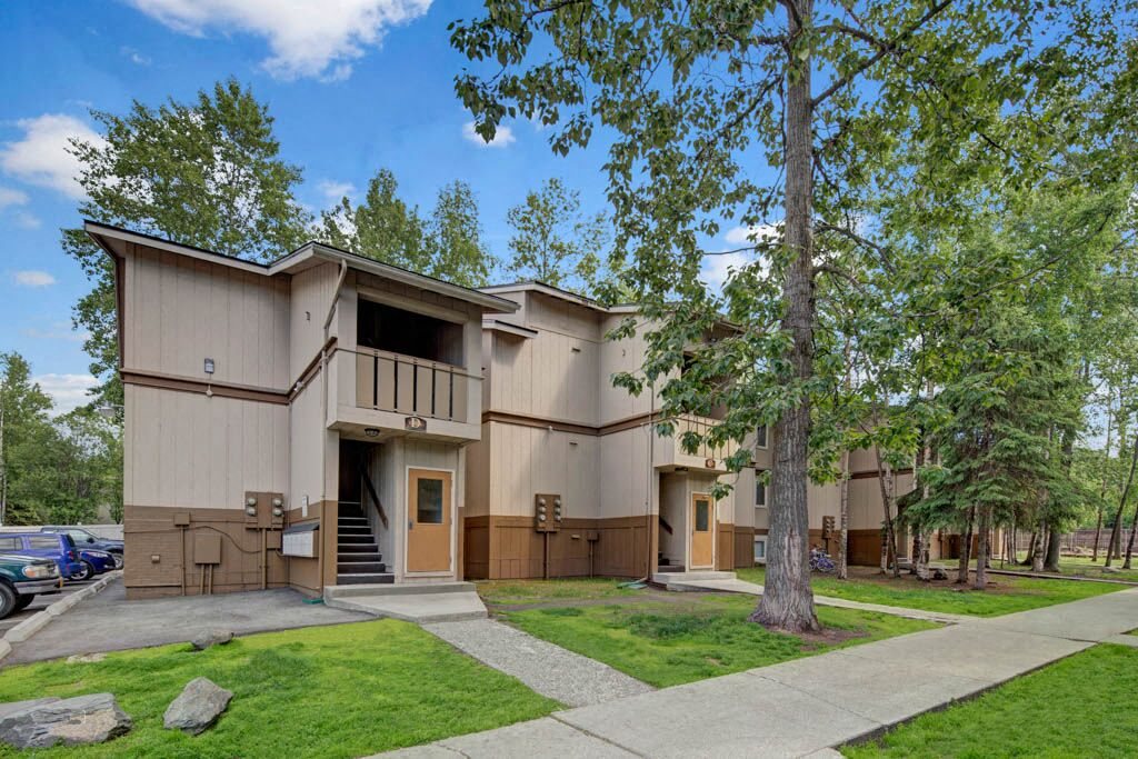 The Greenbriar Apartments Apartments in Anchorage Weidner